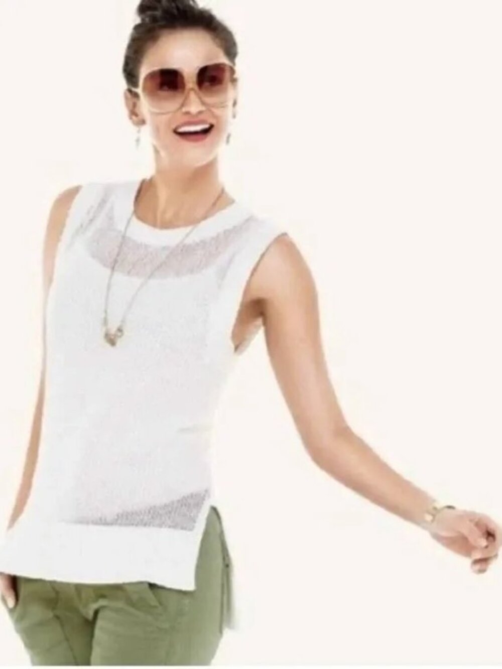 Cabi  - White Loose Knit Crewneck Sleeveless Sweater